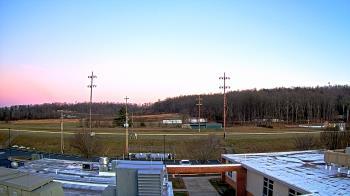 Weather camera view of New Bloomfield ES.