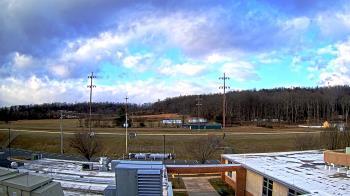Weather camera view of New Bloomfield ES.