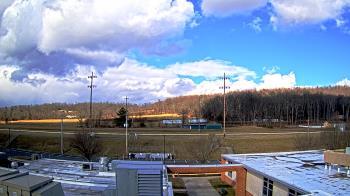 Weather camera view of New Bloomfield ES.