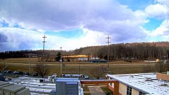 Weather camera view of New Bloomfield ES.