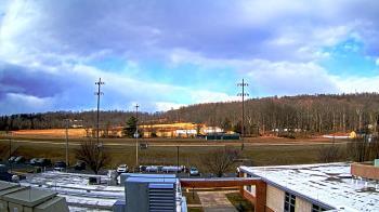 Weather camera view of New Bloomfield ES.