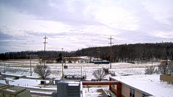 Weather camera view of New Bloomfield ES.