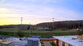 Weather camera view of New Bloomfield ES.