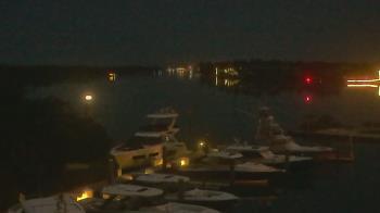 Weather camera view of Hamilton Harbor Yacht Club.