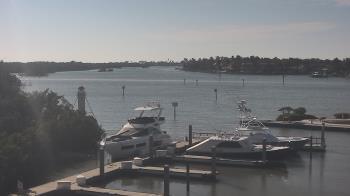 Weather camera view of Hamilton Harbor Yacht Club.