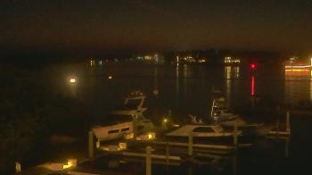 Weather camera view of Hamilton Harbor Yacht Club.