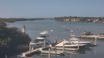 Weather camera view of Hamilton Harbor Yacht Club.