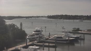 Weather camera view of Hamilton Harbor Yacht Club.