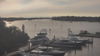 Weather camera view of Hamilton Harbor Yacht Club.