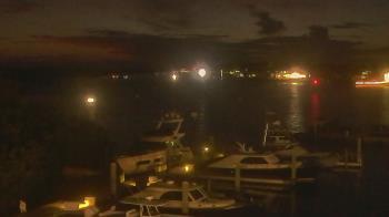Weather camera view of Hamilton Harbor Yacht Club.