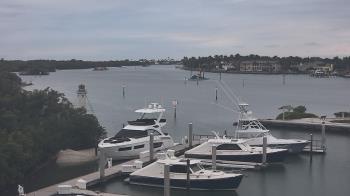 Weather camera view of Hamilton Harbor Yacht Club.