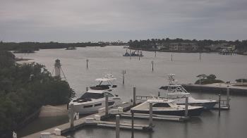 Weather camera view of Hamilton Harbor Yacht Club.