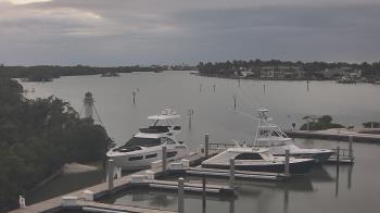 Weather camera view of Hamilton Harbor Yacht Club.