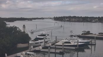 Weather camera view of Hamilton Harbor Yacht Club.
