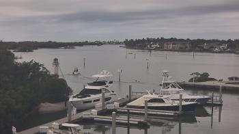 Weather camera view of Hamilton Harbor Yacht Club.