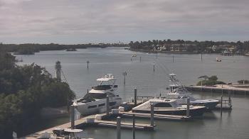 Weather camera view of Hamilton Harbor Yacht Club.