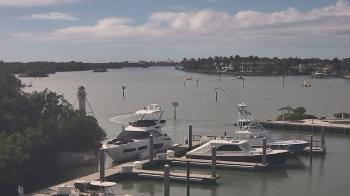 Weather camera view of Hamilton Harbor Yacht Club.