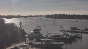 Weather camera view of Hamilton Harbor Yacht Club.