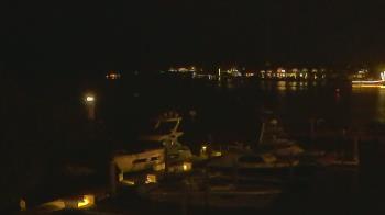 Weather camera view of Hamilton Harbor Yacht Club.