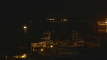 Weather camera view of Hamilton Harbor Yacht Club.