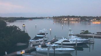 Weather camera view of Hamilton Harbor Yacht Club.