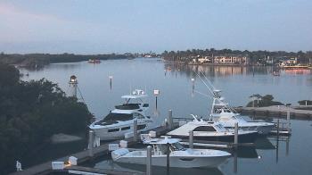 Weather camera view of Hamilton Harbor Yacht Club.