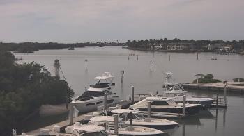 Weather camera view of Hamilton Harbor Yacht Club.