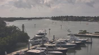 Weather camera view of Hamilton Harbor Yacht Club.