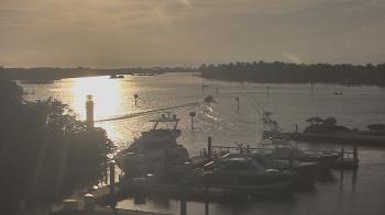 Weather camera view of Hamilton Harbor Yacht Club.