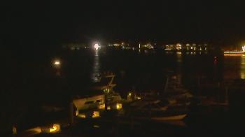 Weather camera view of Hamilton Harbor Yacht Club.