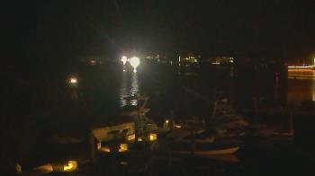 Weather camera view of Hamilton Harbor Yacht Club.