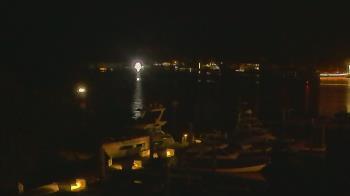 Weather camera view of Hamilton Harbor Yacht Club.