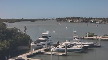 Weather camera view of Hamilton Harbor Yacht Club.