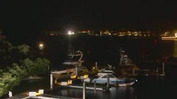 Weather camera view of Hamilton Harbor Yacht Club.