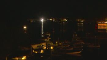 Weather camera view of Hamilton Harbor Yacht Club.