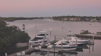 Weather camera view of Hamilton Harbor Yacht Club.