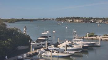 Weather camera view of Hamilton Harbor Yacht Club.