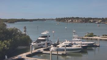 Weather camera view of Hamilton Harbor Yacht Club.
