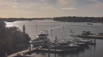 Weather camera view of Hamilton Harbor Yacht Club.