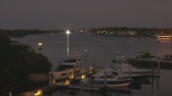 Weather camera view of Hamilton Harbor Yacht Club.