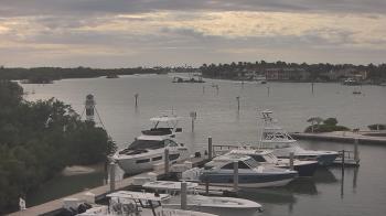 Weather camera view of Hamilton Harbor Yacht Club.