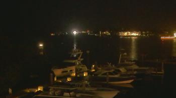 Weather camera view of Hamilton Harbor Yacht Club.