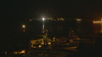 Weather camera view of Hamilton Harbor Yacht Club.