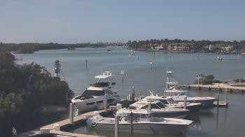 Weather camera view of Hamilton Harbor Yacht Club.