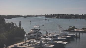 Weather camera view of Hamilton Harbor Yacht Club.