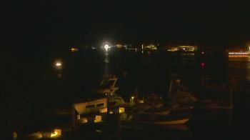 Weather camera view of Hamilton Harbor Yacht Club.