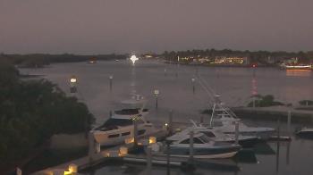 Weather camera view of Hamilton Harbor Yacht Club.