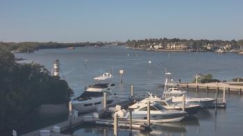 Weather camera view of Hamilton Harbor Yacht Club.