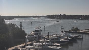 Weather camera view of Hamilton Harbor Yacht Club.