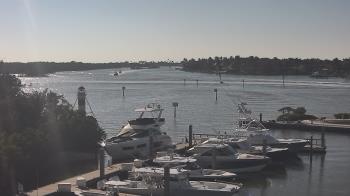 Weather camera view of Hamilton Harbor Yacht Club.